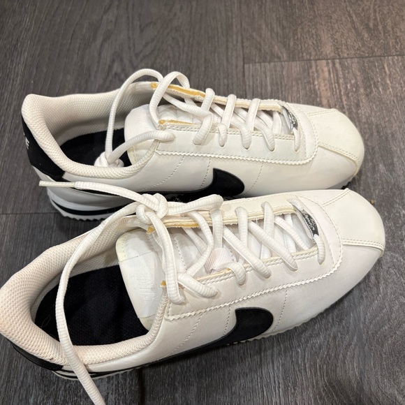 Nike Classic Cortez Leather Shoe White/Black - Picture 5 of 7